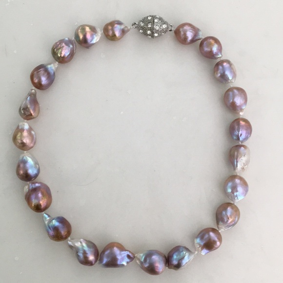 Jewelry - Baroque Pearl Necklace